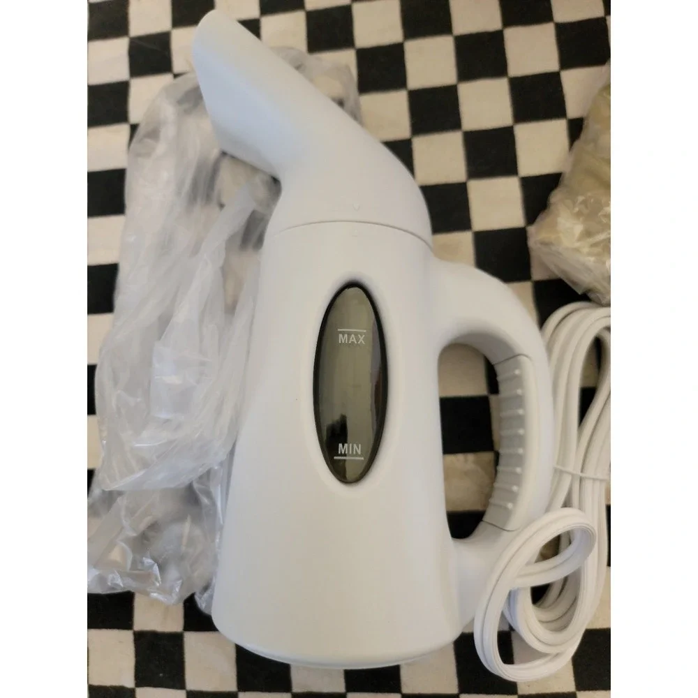 PORTABLE GARMENT STEAMER –‎ COMPACT TRAVEL HANDHELD – NEW